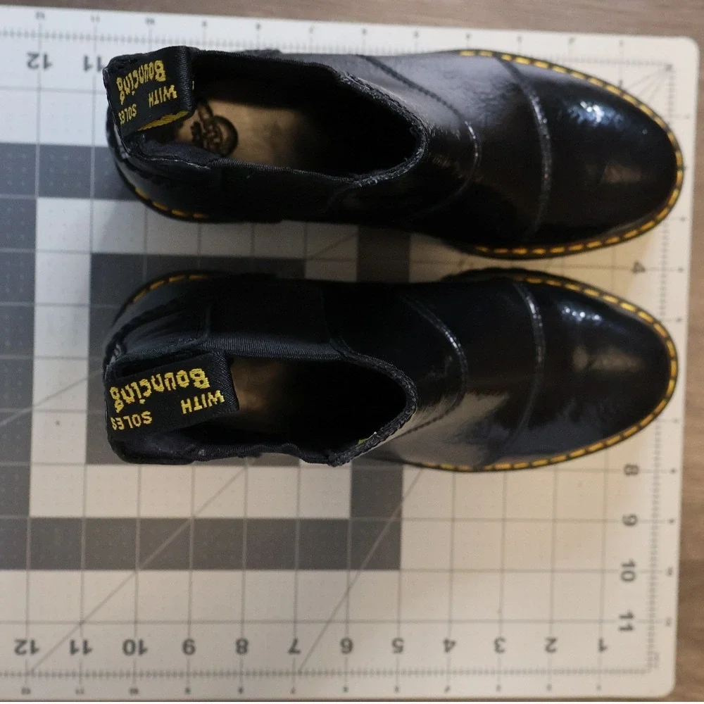 Dr. Martens Rozalie Distressed Patent Heeled Chelsea Boots Black Melbourne Sz 6